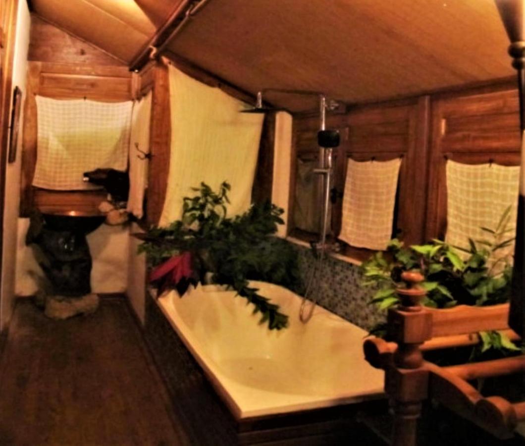Breve Azurine Lagoon Resort Karimunjawa-Inseln Exterior foto