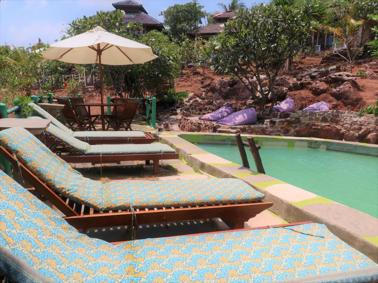 Breve Azurine Lagoon Resort Karimunjawa-Inseln Exterior foto