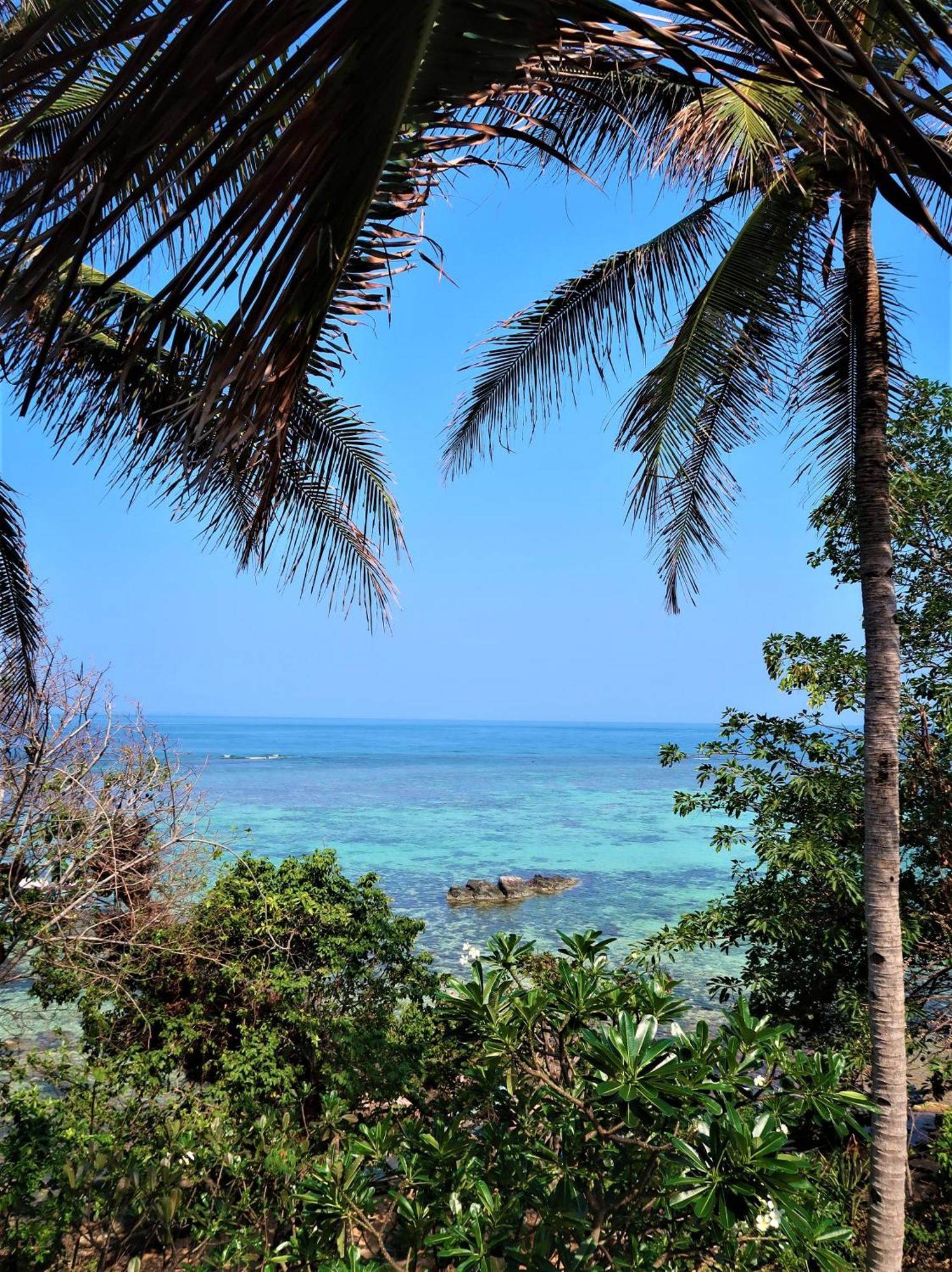 Breve Azurine Lagoon Resort Karimunjawa-Inseln Exterior foto